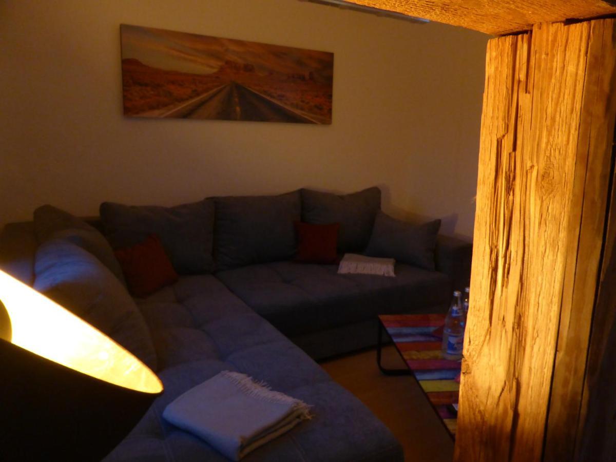 Jena City Apartment, Balkon, Sonnig, Wifi, Parkplaetze, Naehe Zentrum Esterno foto