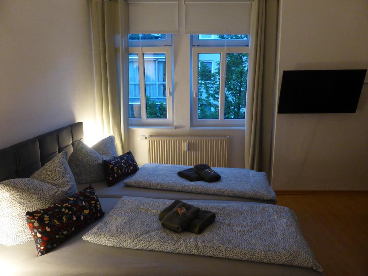 Jena City Apartment, Balkon, Sonnig, Wifi, Parkplaetze, Naehe Zentrum Esterno foto
