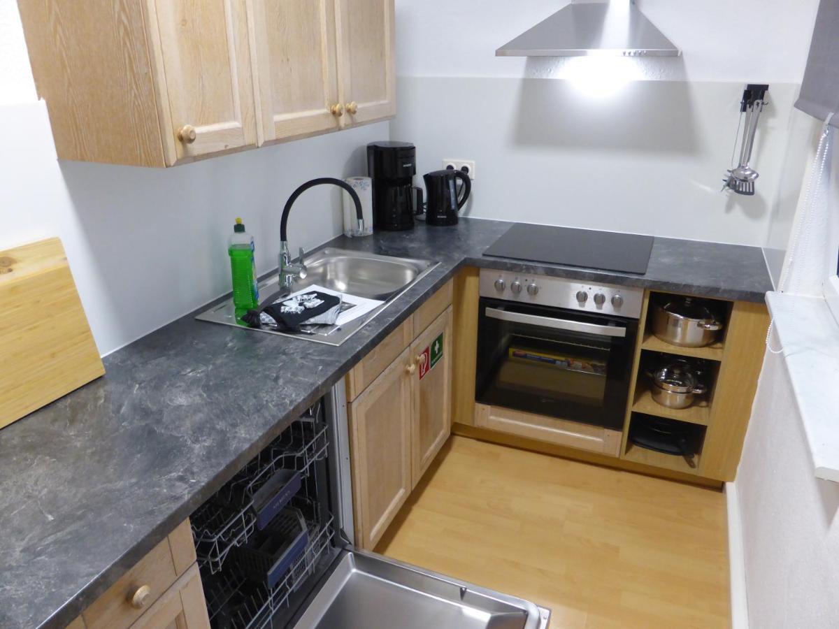 Jena City Apartment, Balkon, Sonnig, Wifi, Parkplaetze, Naehe Zentrum Esterno foto