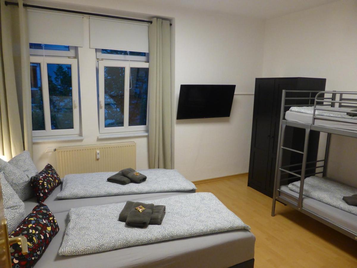Jena City Apartment, Balkon, Sonnig, Wifi, Parkplaetze, Naehe Zentrum Esterno foto