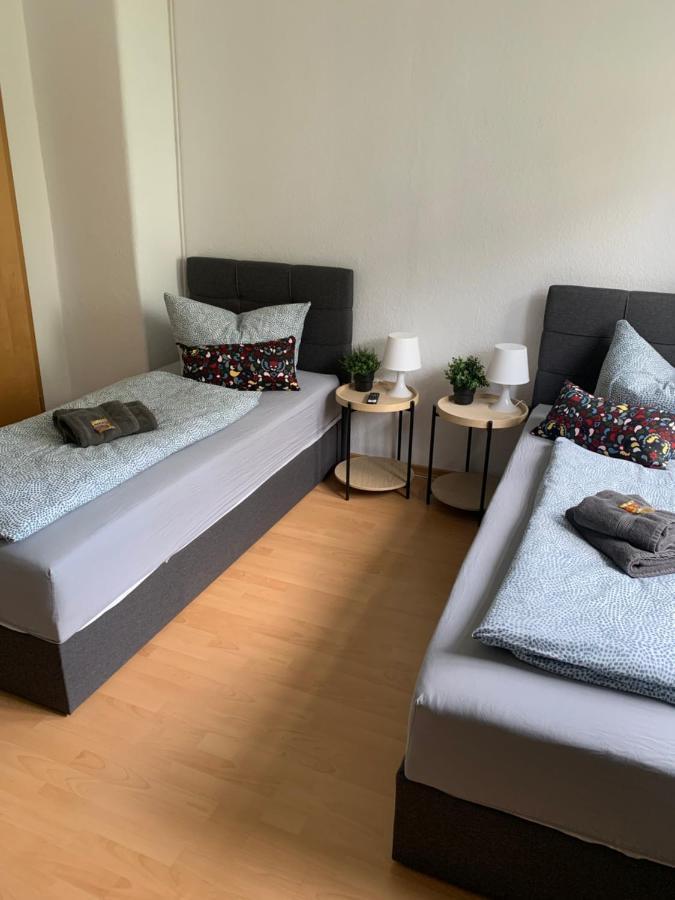 Jena City Apartment, Balkon, Sonnig, Wifi, Parkplaetze, Naehe Zentrum Esterno foto